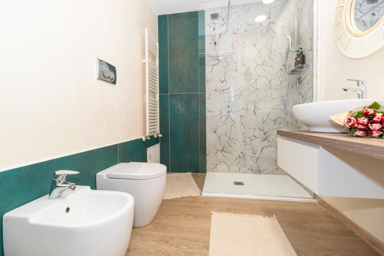 Enjoy Room- Appartamento Con Parcheggio Gratuito E Colazione Deliziosa ! Турин Экстерьер фото